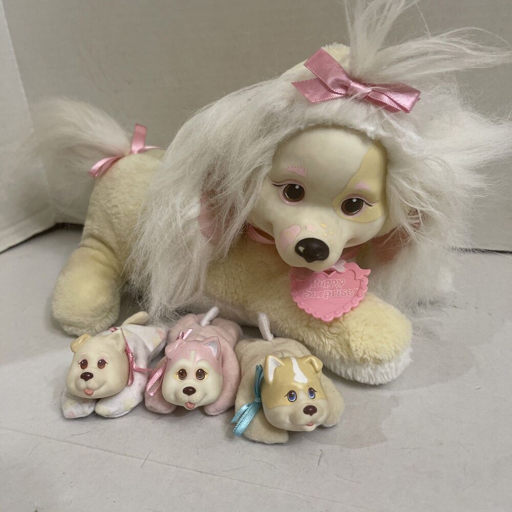 Vtg Hasbro Puppy Surprise 1991 W/3 Puppies Pink Yellow White Minor Paint Loss